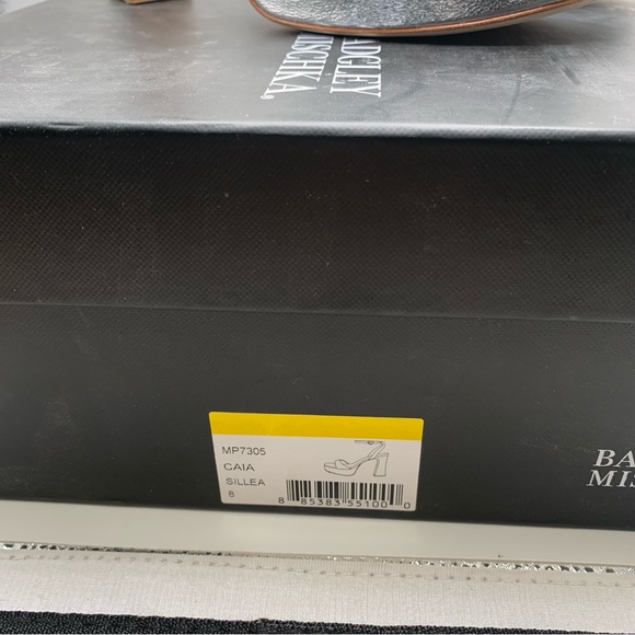 NWB Badgley Mischka Caia Platform Sandal silver metallic hearts size 8 2083 - Picture 6 of 13